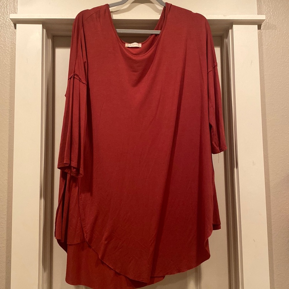 Oversized top (rusty red color)